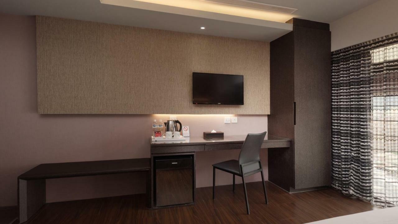 Fine Hotel Kaohsiung Buitenkant foto